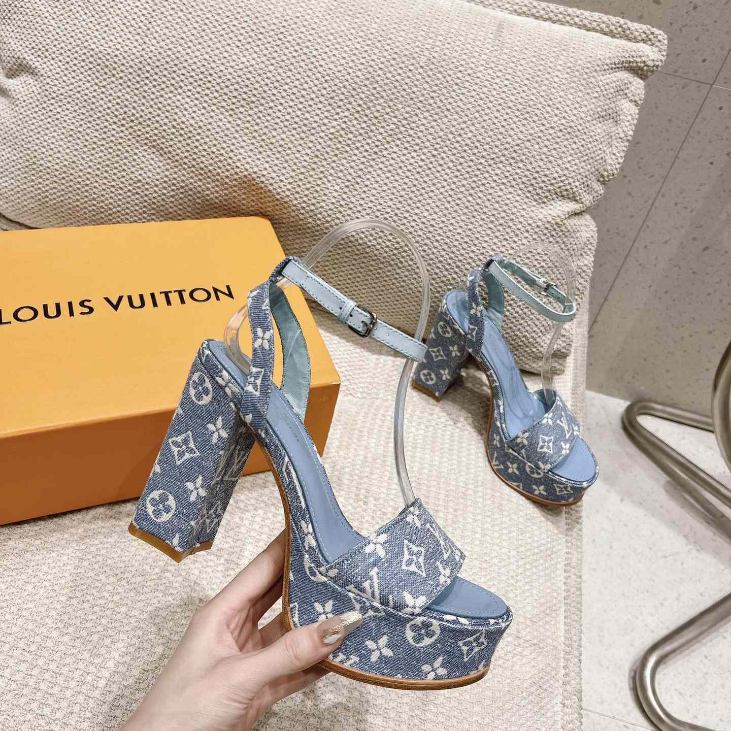 Louis Vuitton Fame Plateausandale 1AAZC0 - EUR FASHION