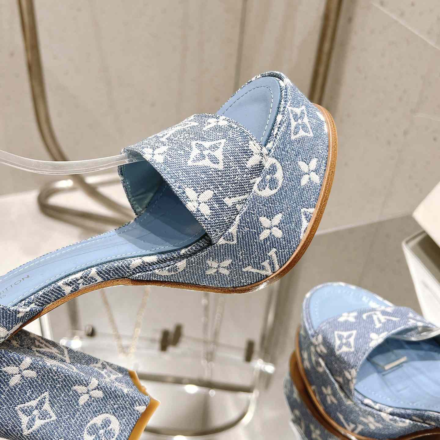 Louis Vuitton Fame Plateausandale 1AAZC0 - EUR FASHION