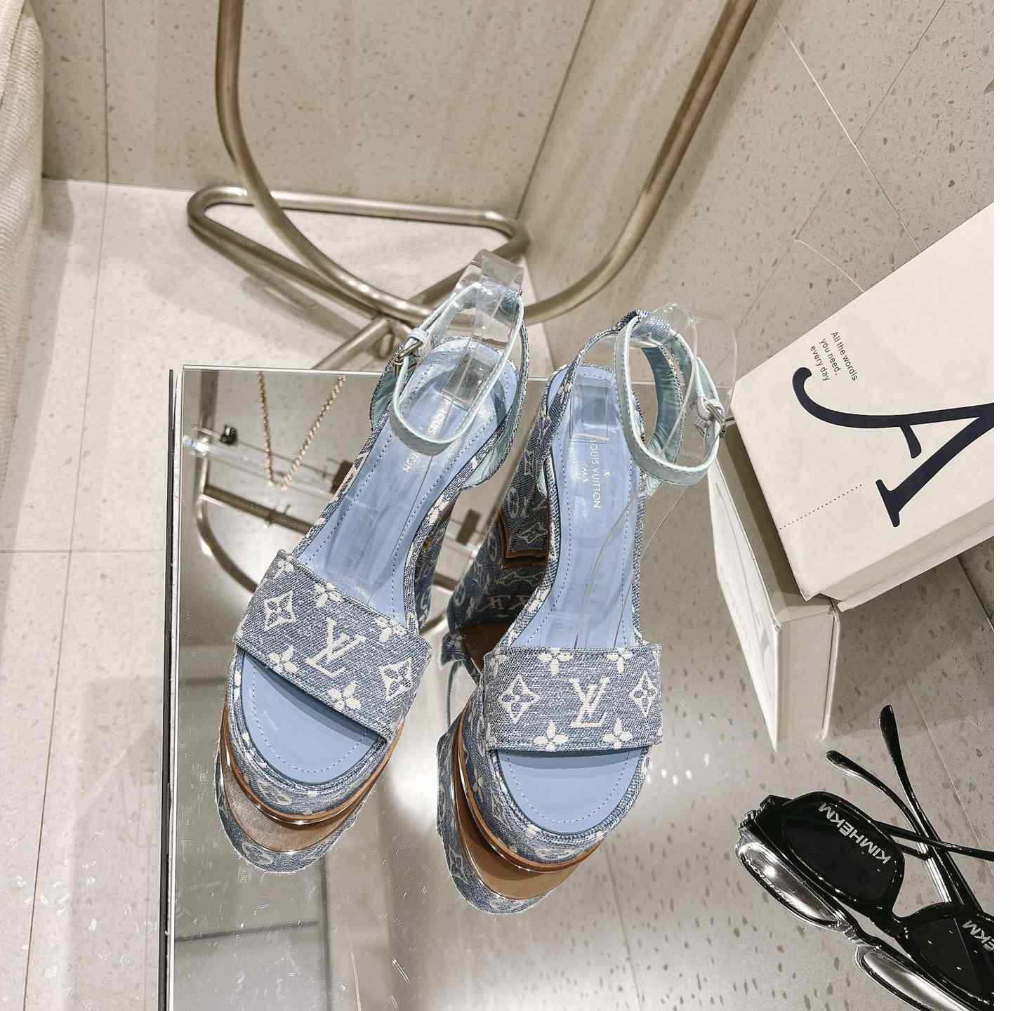 Louis Vuitton Fame Plateausandale 1AAZC0 - EUR FASHION