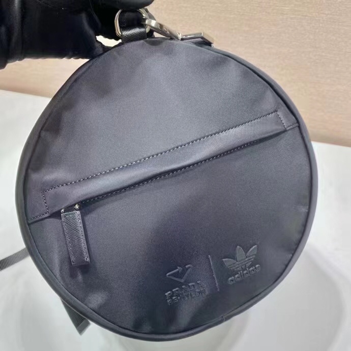 Prada-Reisetasche aus Nylon und Saffiano-Leder - EUR FASHION