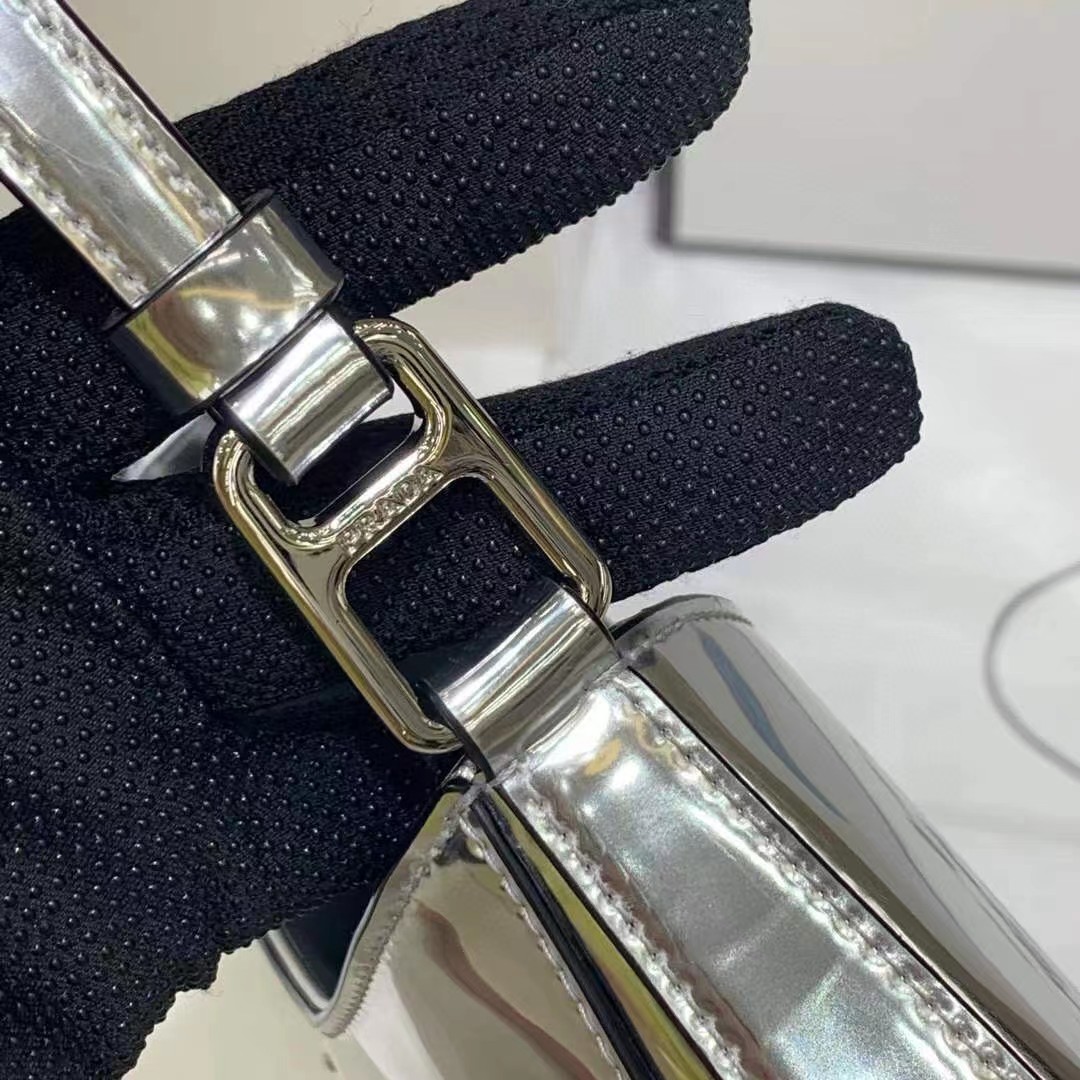 Prada Cleo Umhängetasche aus gebürstetem Leder - EUR FASHION