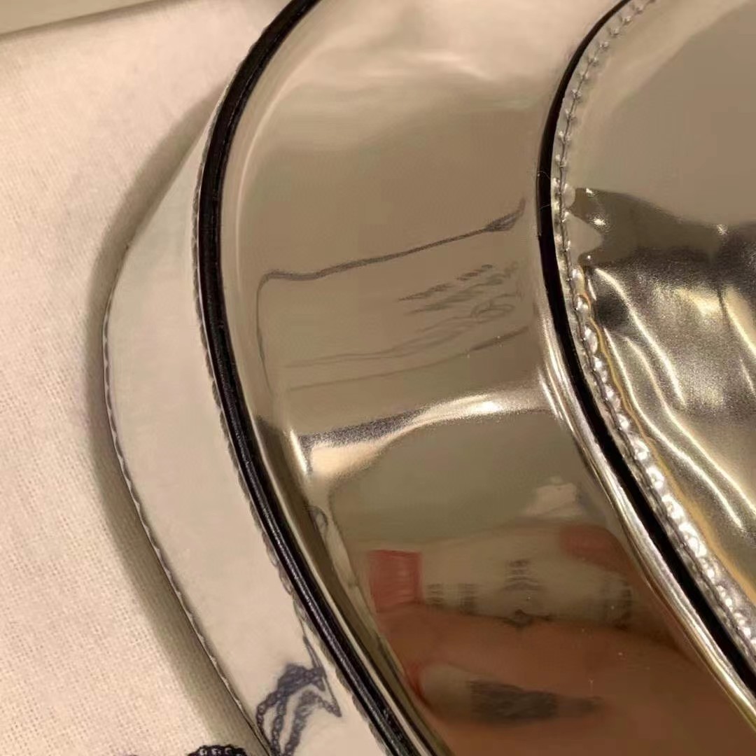 Prada Cleo Umhängetasche aus gebürstetem Leder - EUR FASHION