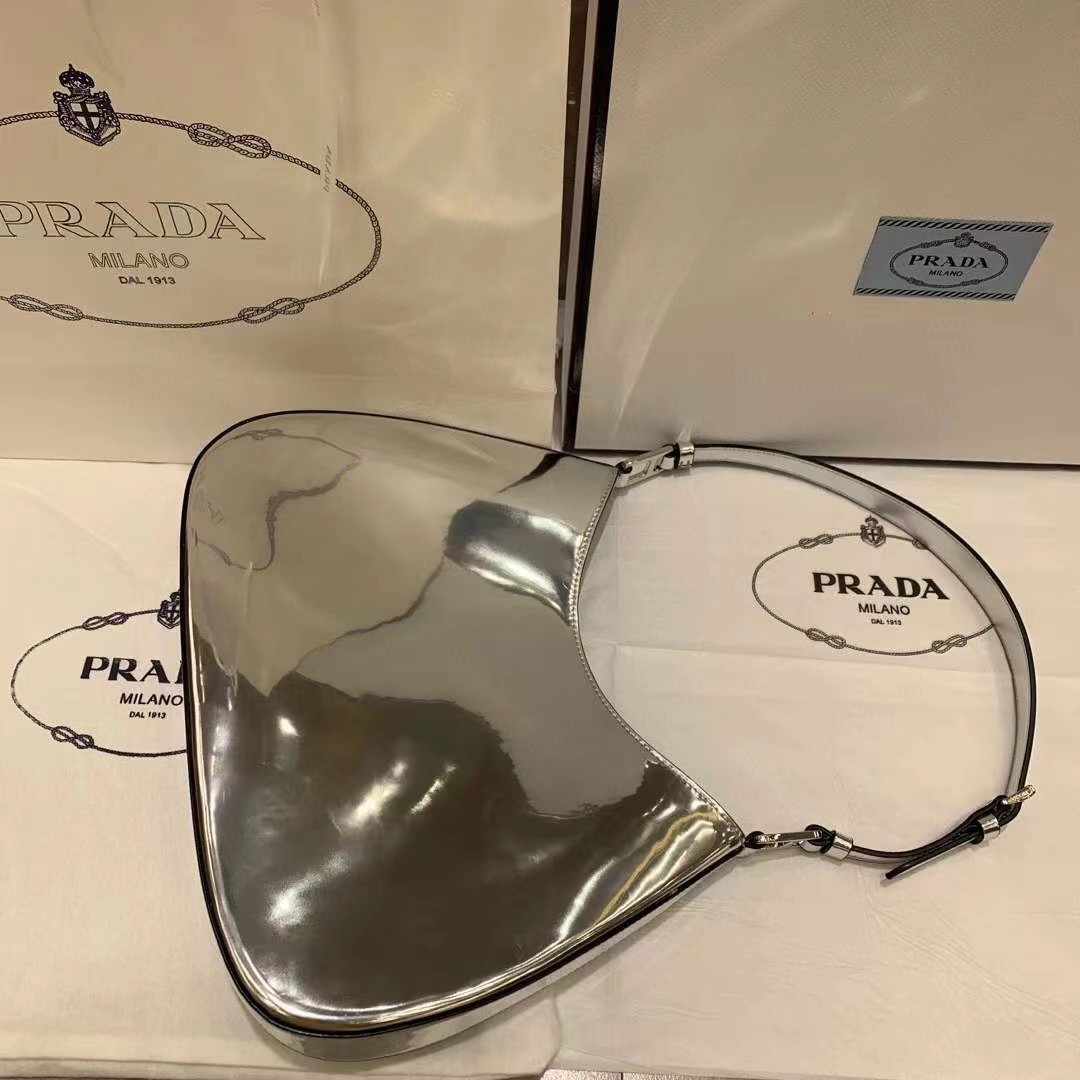 Prada Cleo Umhängetasche aus gebürstetem Leder - EUR FASHION