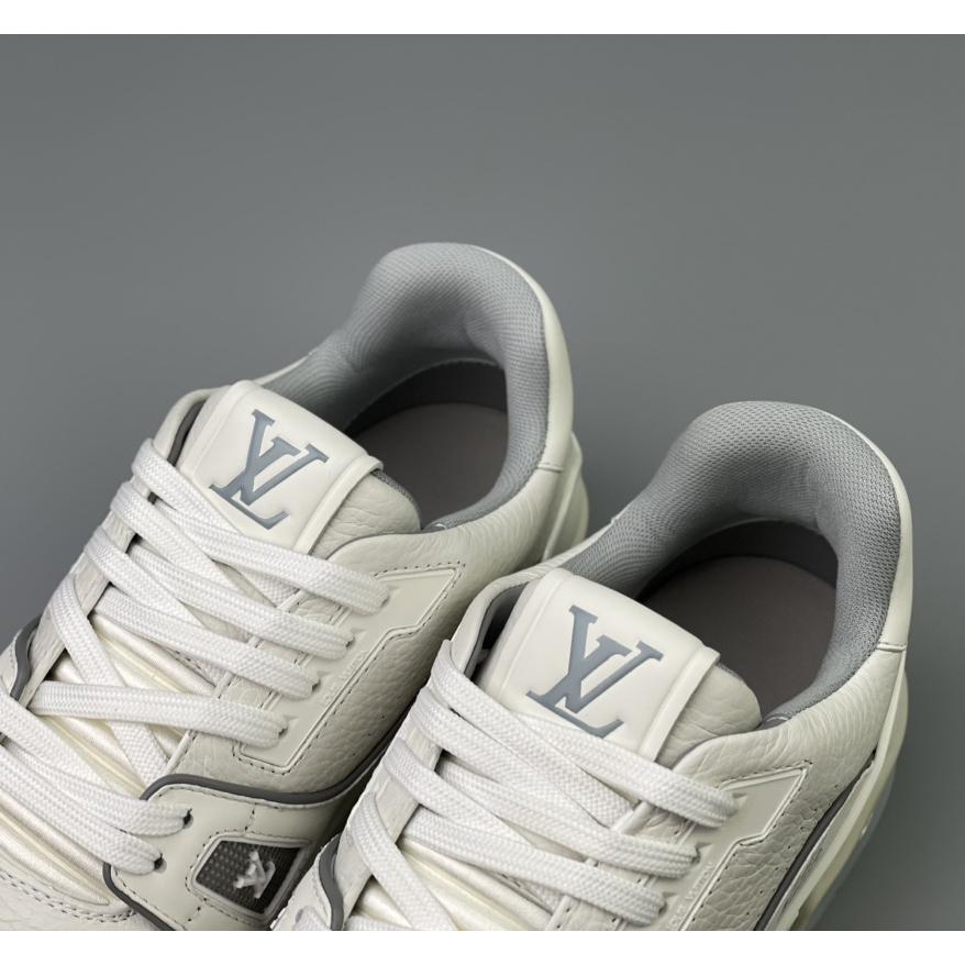 Louis Vuitton Trainer Sneaker (in britischer Größe) - EUR FASHION