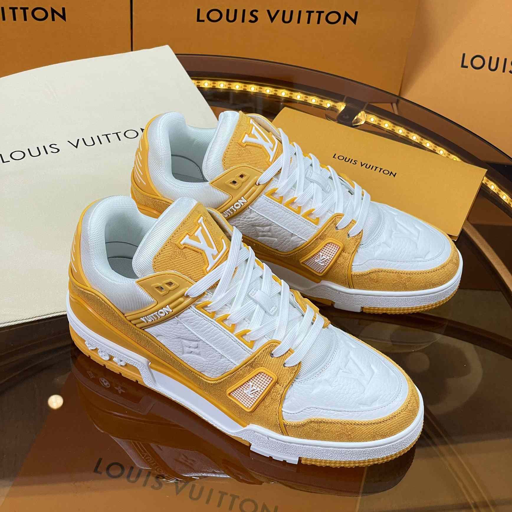 Louis Vuitton Lv Trainer Sneaker (in britischer Größe) 1AARF8 - EUR FASHION