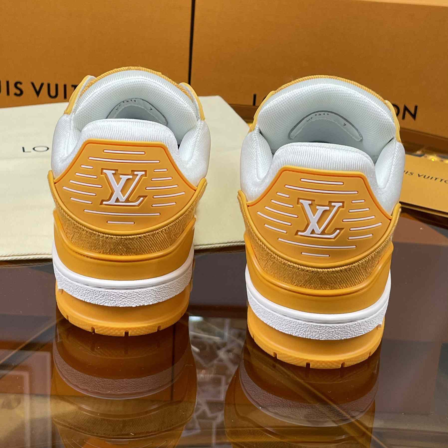 Louis Vuitton Lv Trainer Sneaker (in britischer Größe) 1AARF8 - EUR FASHION