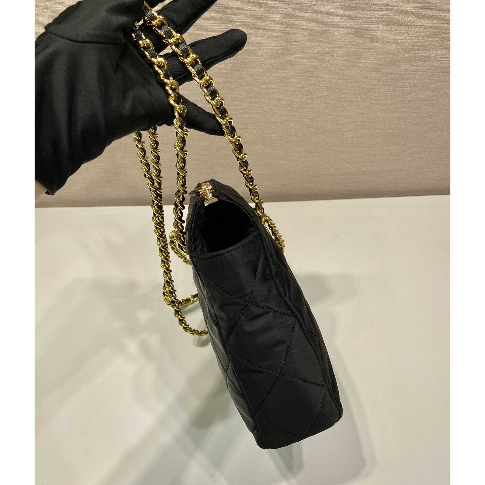 Prada Nylon Tessuto Impuntu gesteppte Umhängetasche Schwarz (25-24-5 cm) - EUR FASHION