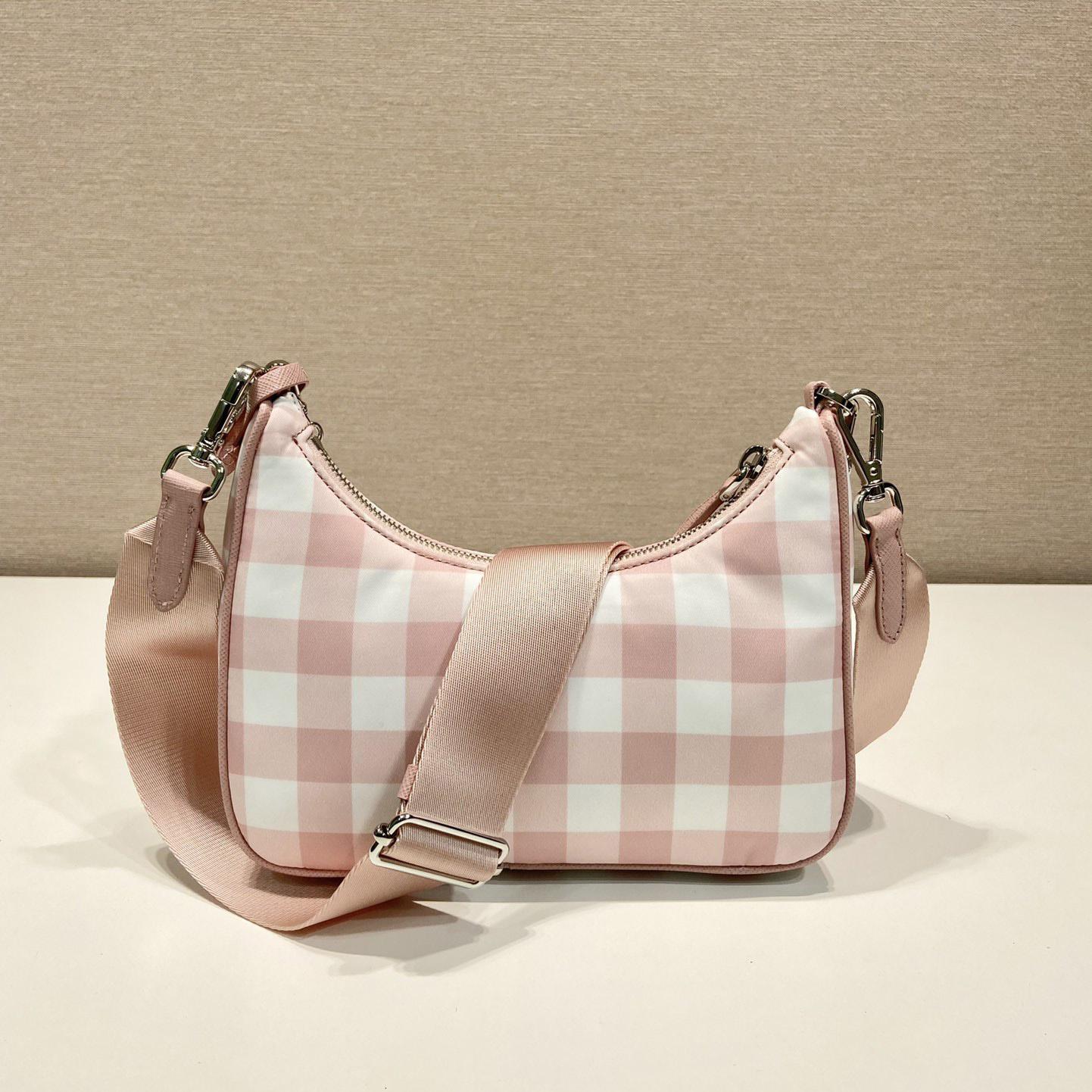 Prada Re-Edition 2005 bedruckte Re-Nylon-Tasche - EUR FASHION