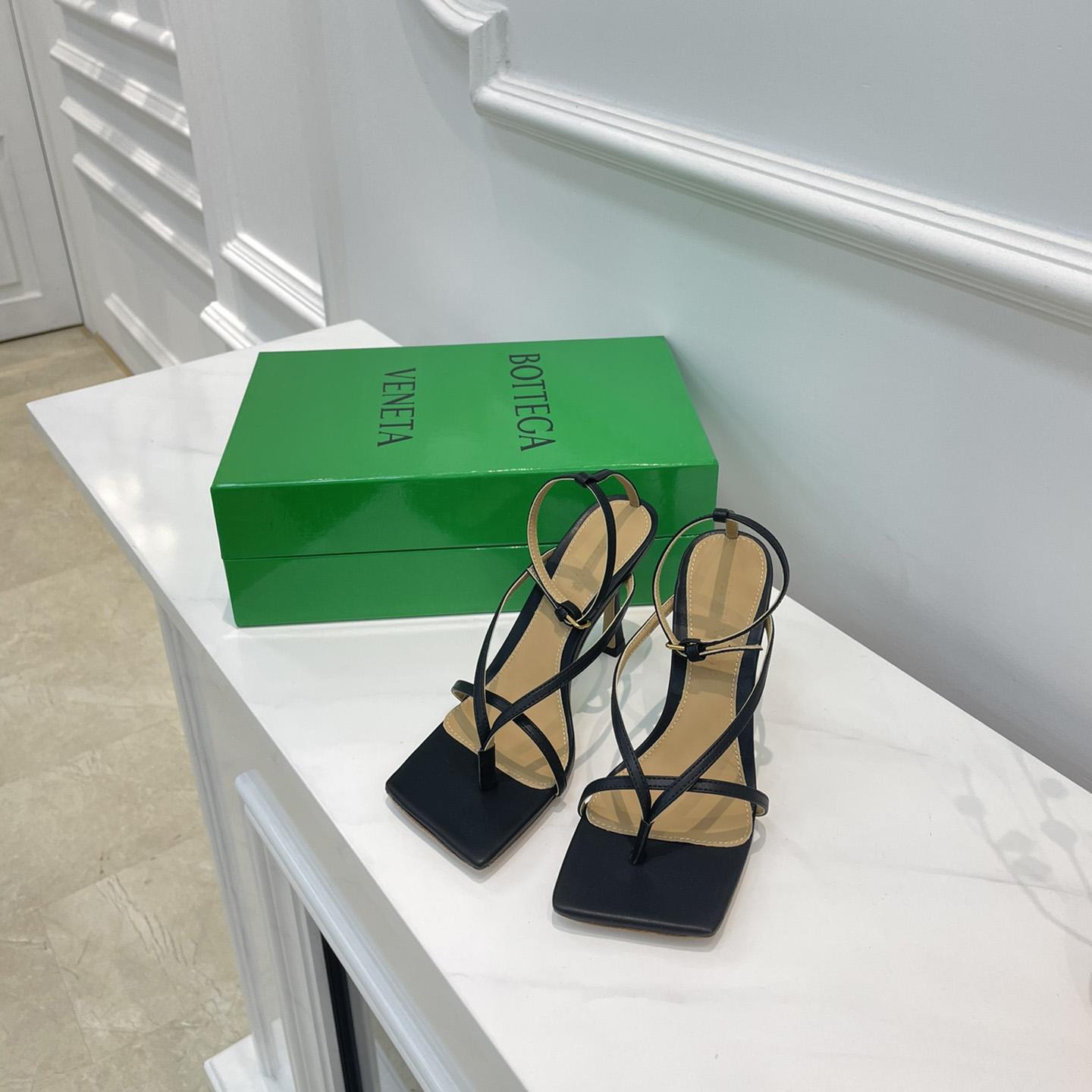 Bottega Veneta Stretch-Riemensandale - EUR FASHION