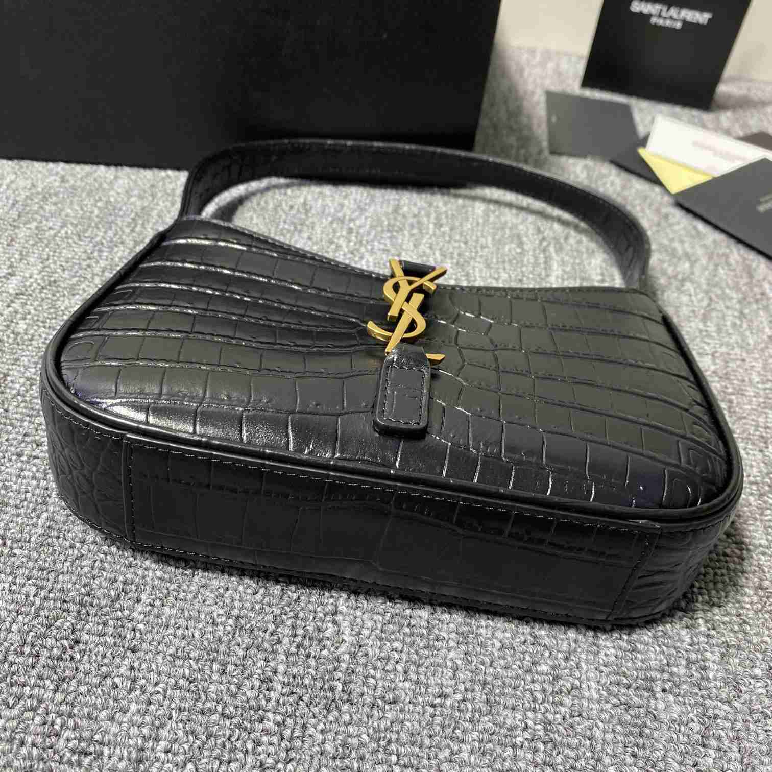 Saint Laurent 5A7 Umhängetasche mit Krokodilprägung (19 x 12,5 x 4,5) - EUR FASHION