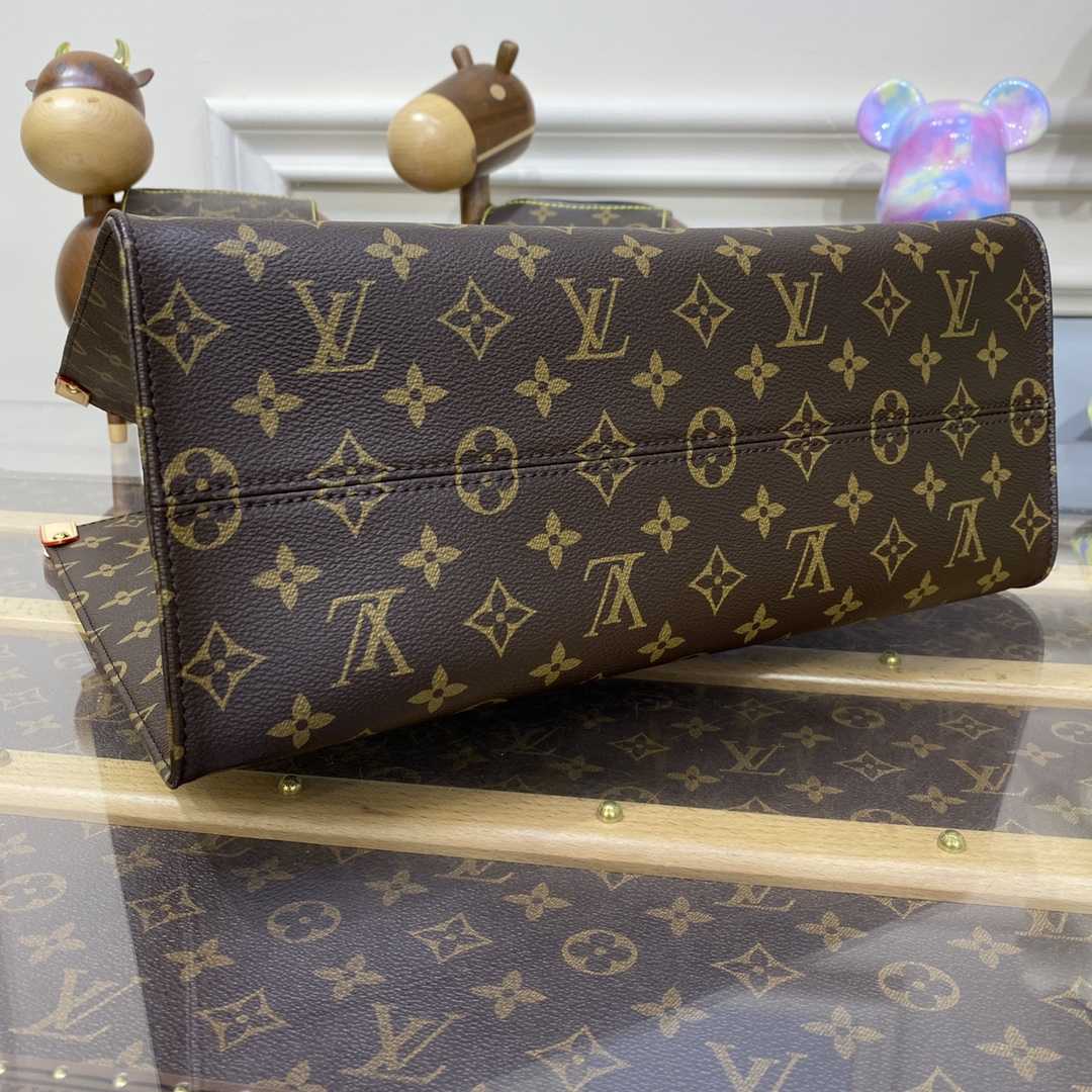 Louis Vuitton LV x YK OnTheGo MM (35 x 27 x 14 cm) M46429 - EUR FASHION