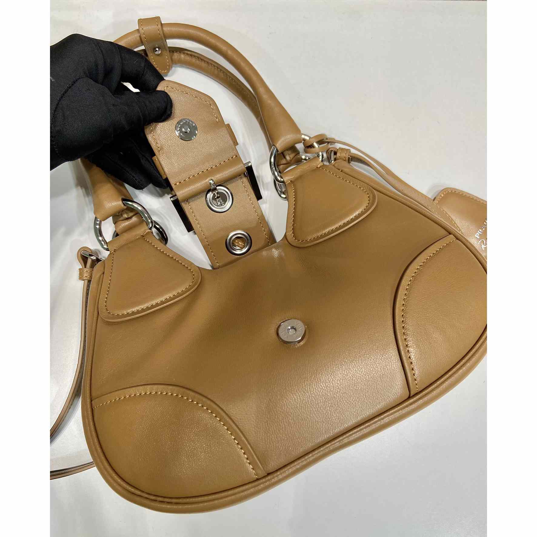 Prada Moon gepolsterte Nappaledertasche - EUR FASHION