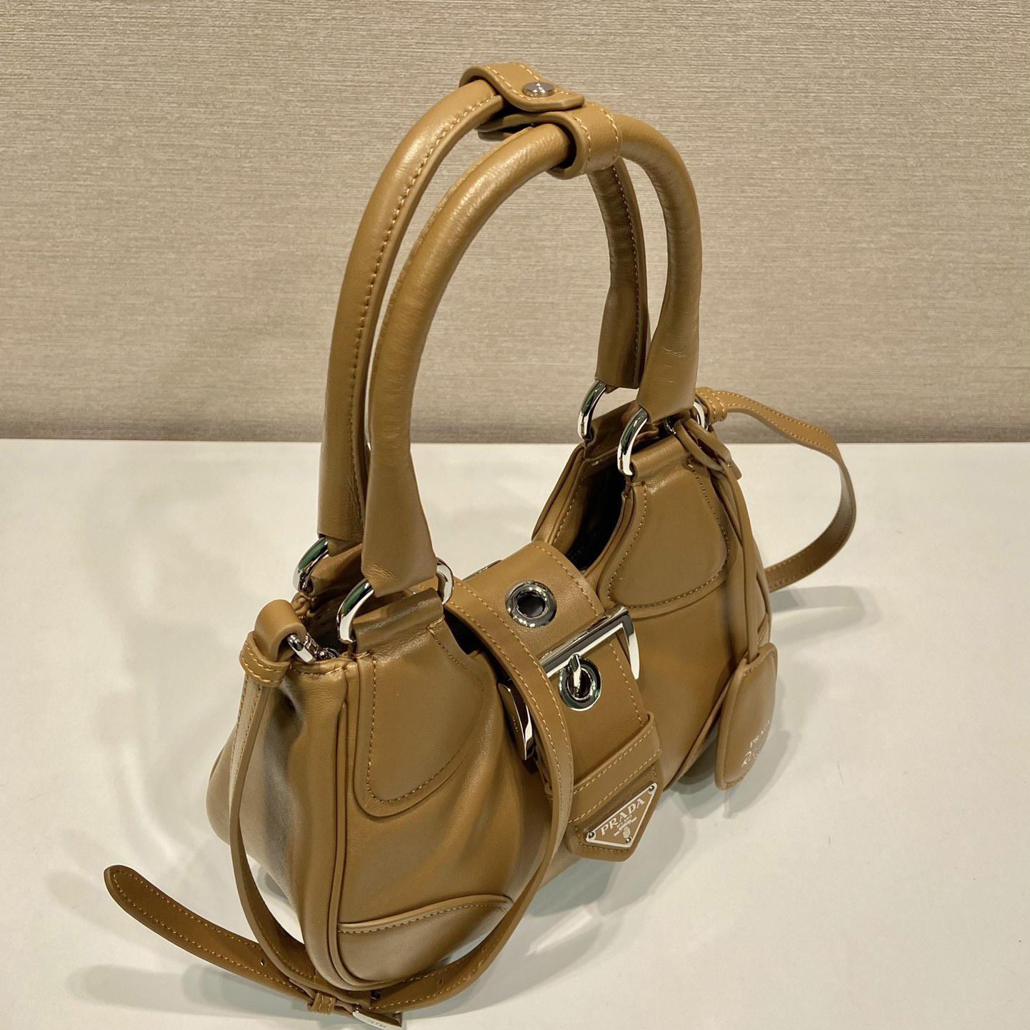 Prada Moon gepolsterte Nappaledertasche - EUR FASHION