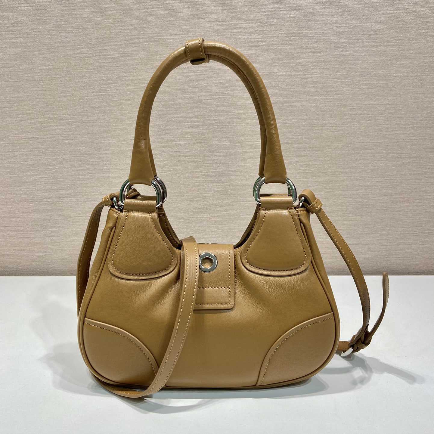 Prada Moon gepolsterte Nappaledertasche - EUR FASHION
