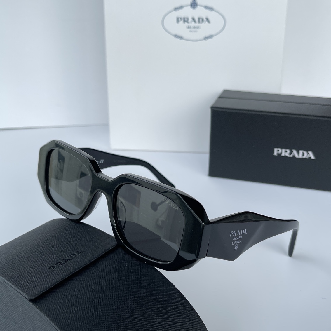 Prada-Sonnenbrille - EUR FASHION