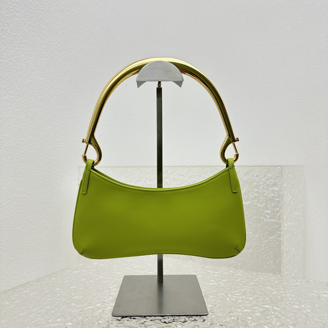 Jacquemus Le Bisou Mousqueton Umhängetasche mit Karabinerriemen - EUR FASHION