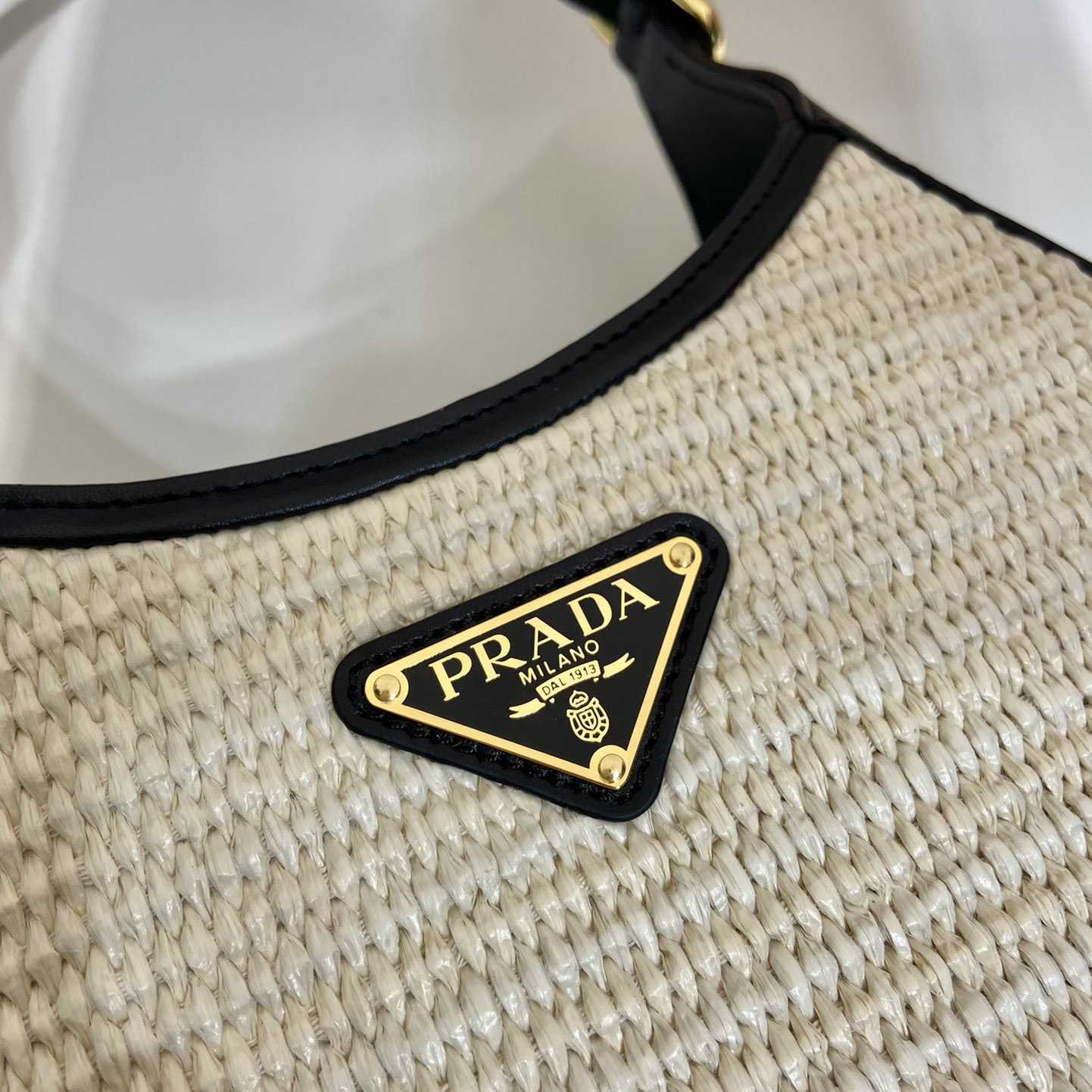Prada Umhängetasche aus Stoff und Leder - EUR FASHION