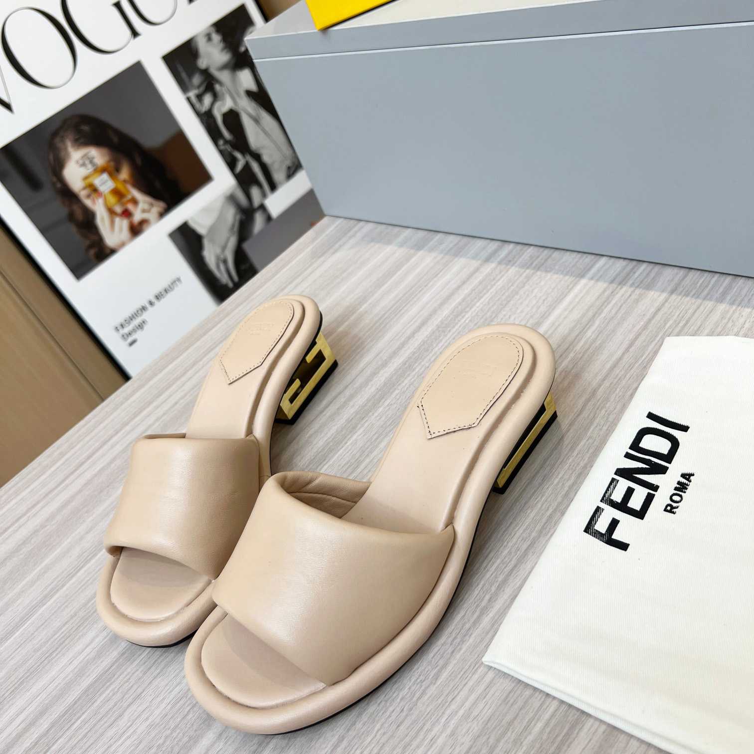 Fendi Baguette Beige Nappaleder-Slides - EUR FASHION