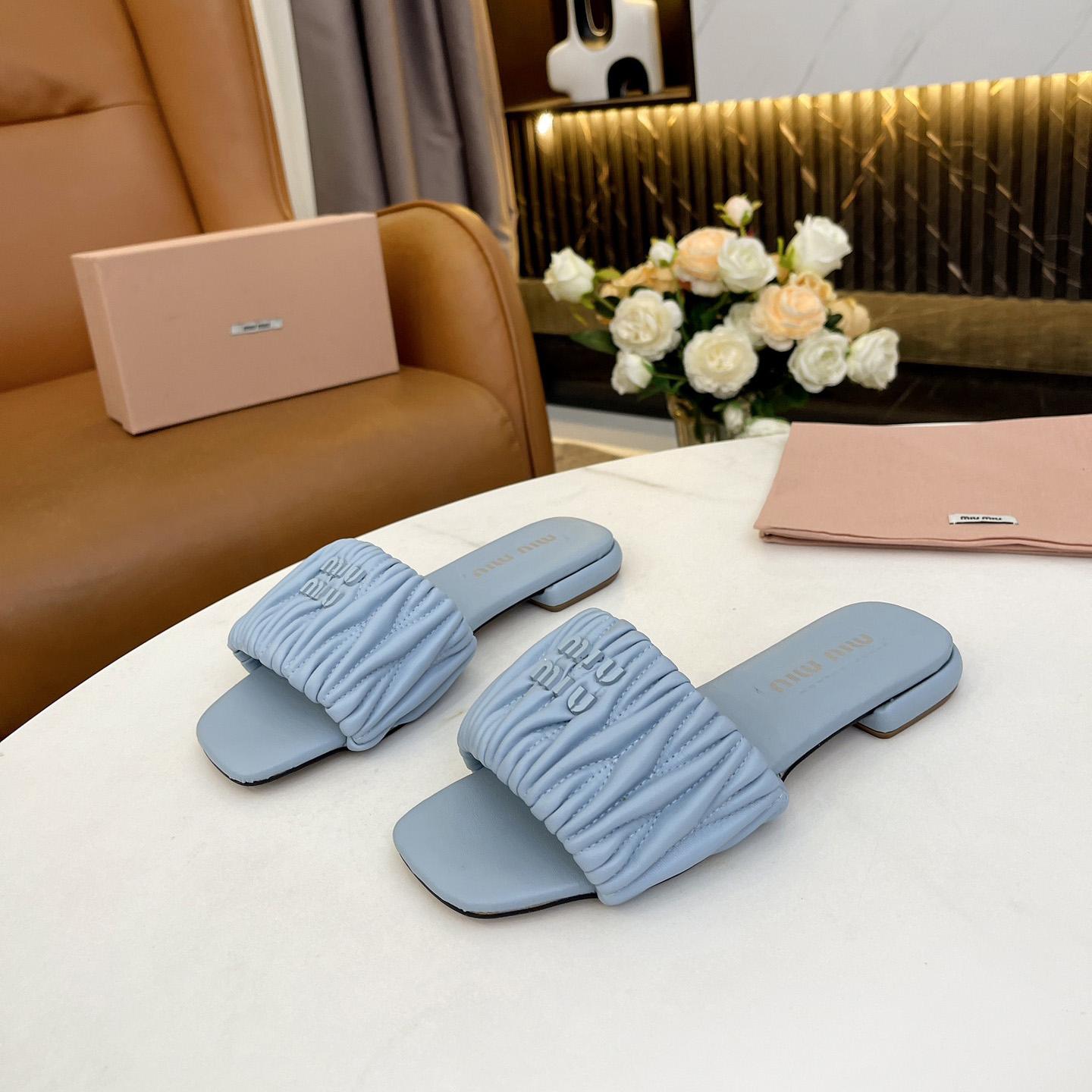 Miu Miu Matelassé Nappa Lederrutschen - EUR FASHION