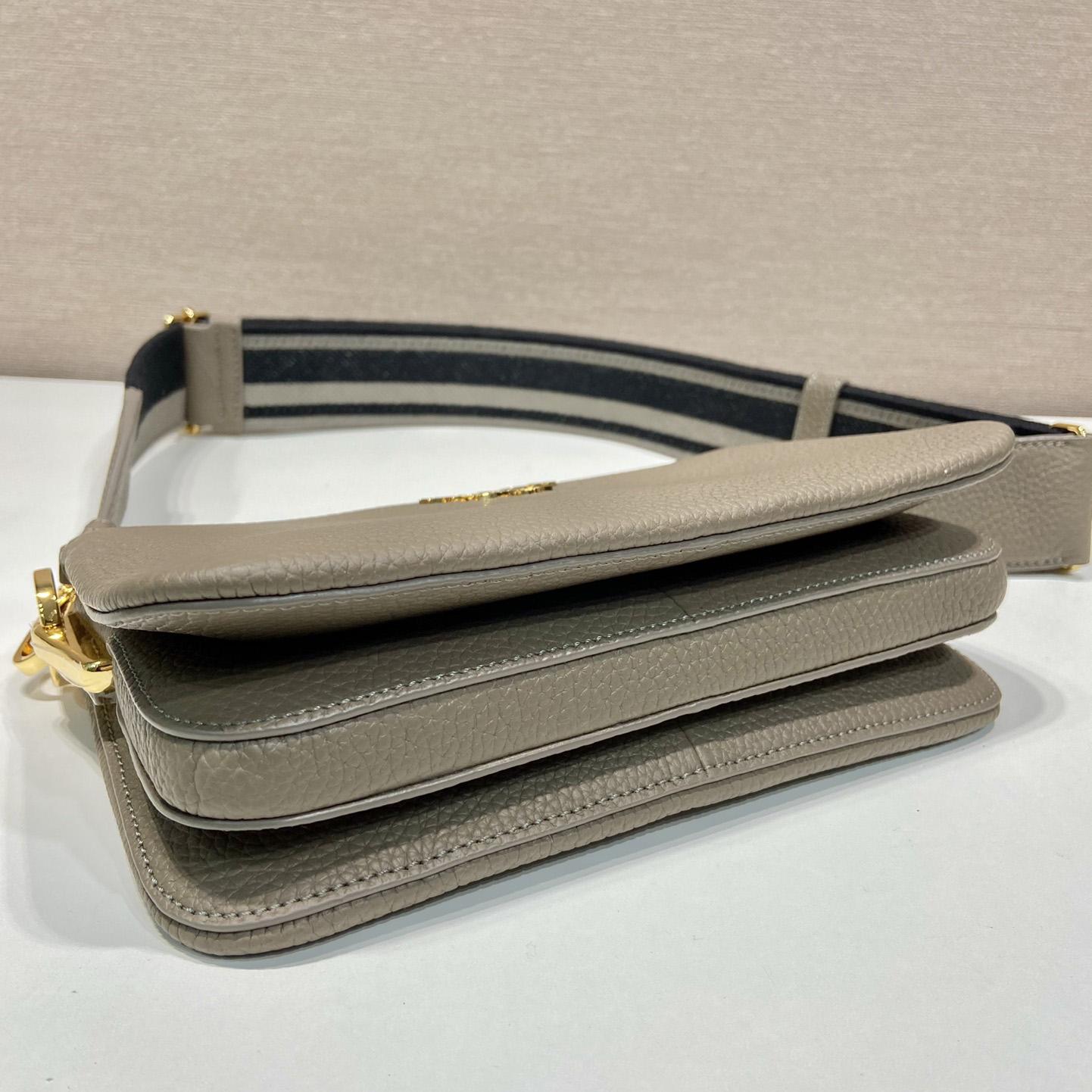 Umhängetasche aus Prada-Leder - EUR FASHION