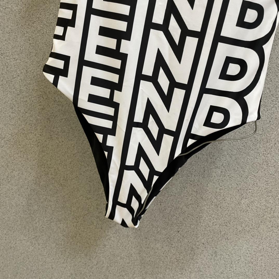 Einteiliger Fendi-Badeanzug - EUR FASHION