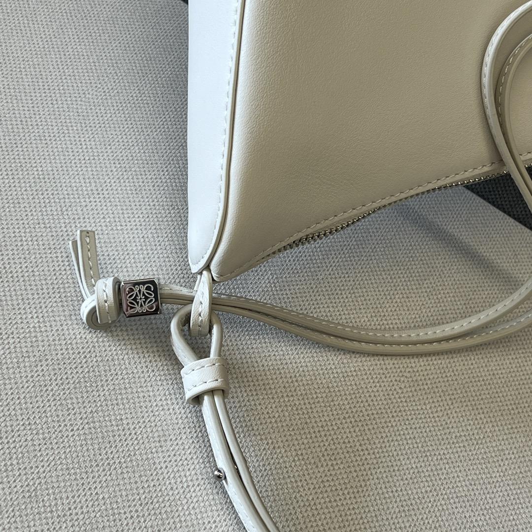 Loewe Mini Hammock Hobo Bag aus klassischem Kalbsleder - EUR FASHION