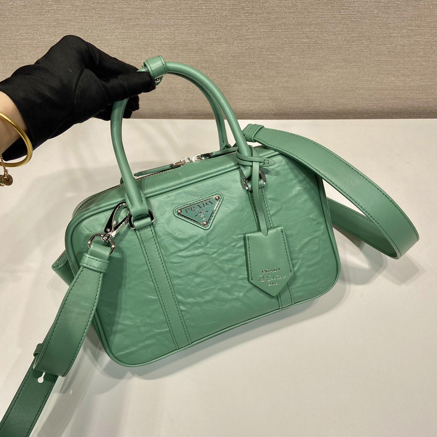 Prada Mittelgroße Tasche aus antikem Nappaleder mit Henkel - EUR FASHION