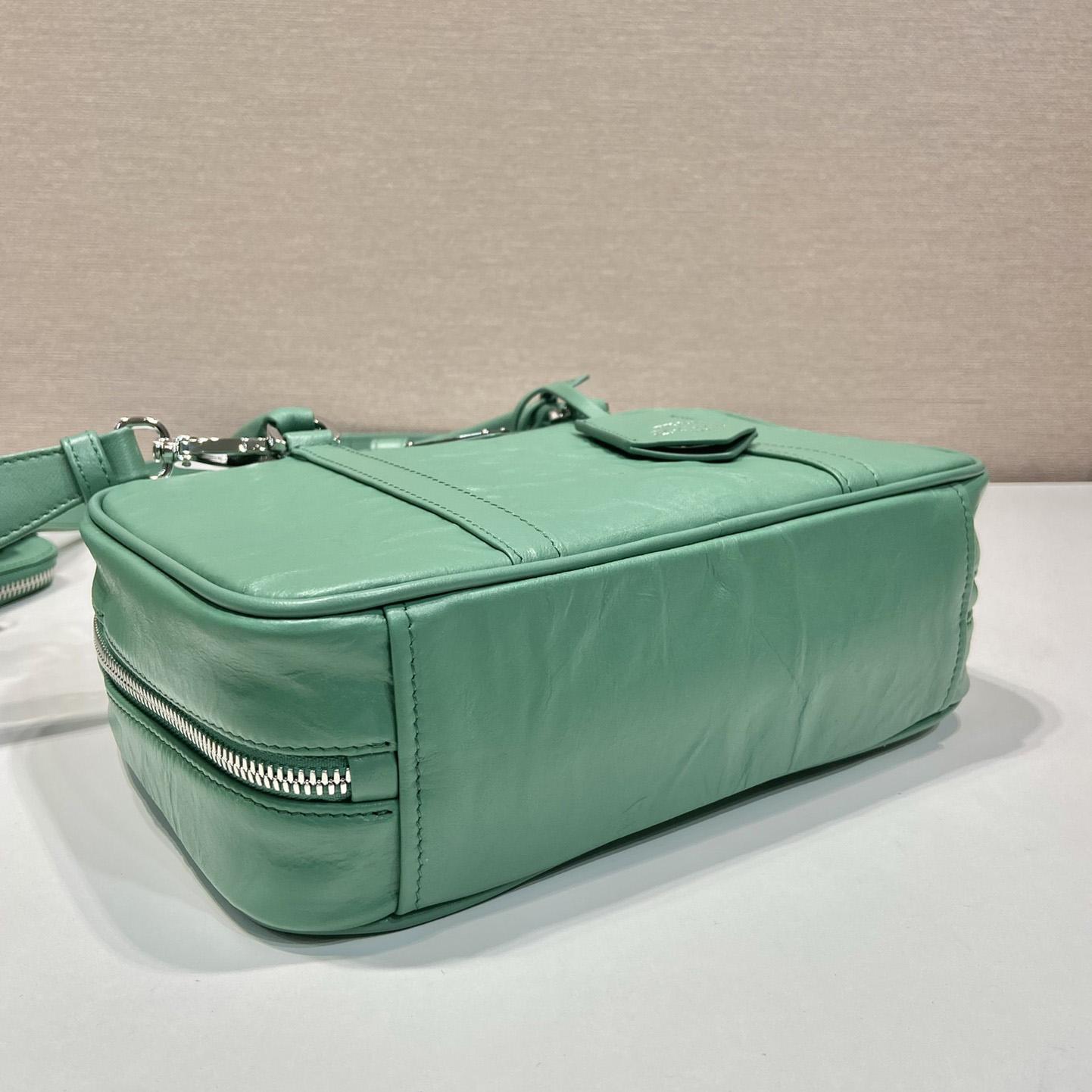 Prada Mittelgroße Tasche aus antikem Nappaleder mit Henkel - EUR FASHION
