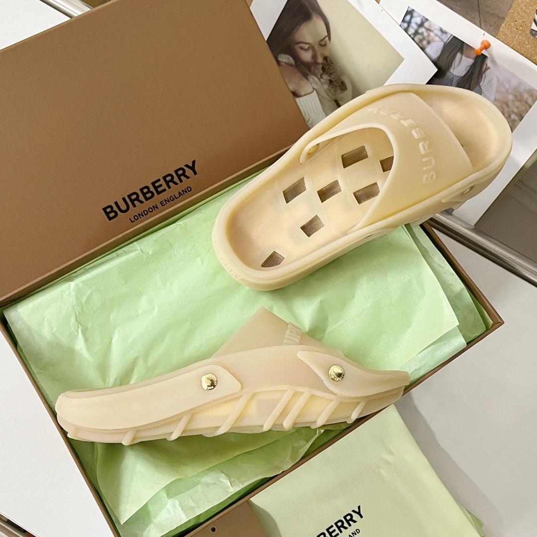 Pantoletten mit Burberry-Bucklow-Logo - EUR FASHION