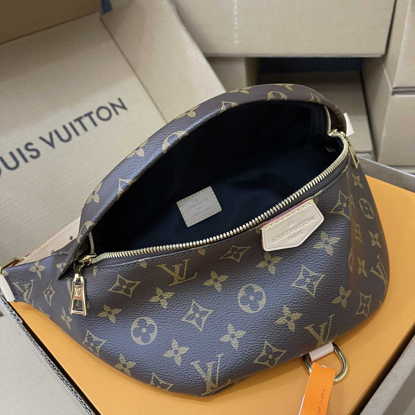 Louis Vuitton Gürteltasche (37-14-13 cm) M43644 - EUR FASHION
