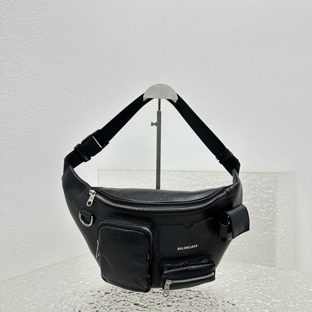 Balenciaga – Superbusy – Gürteltasche in Schwarz - EUR FASHION