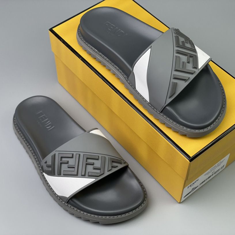 Fendi-Slipper aus grauem Gummi - EUR FASHION