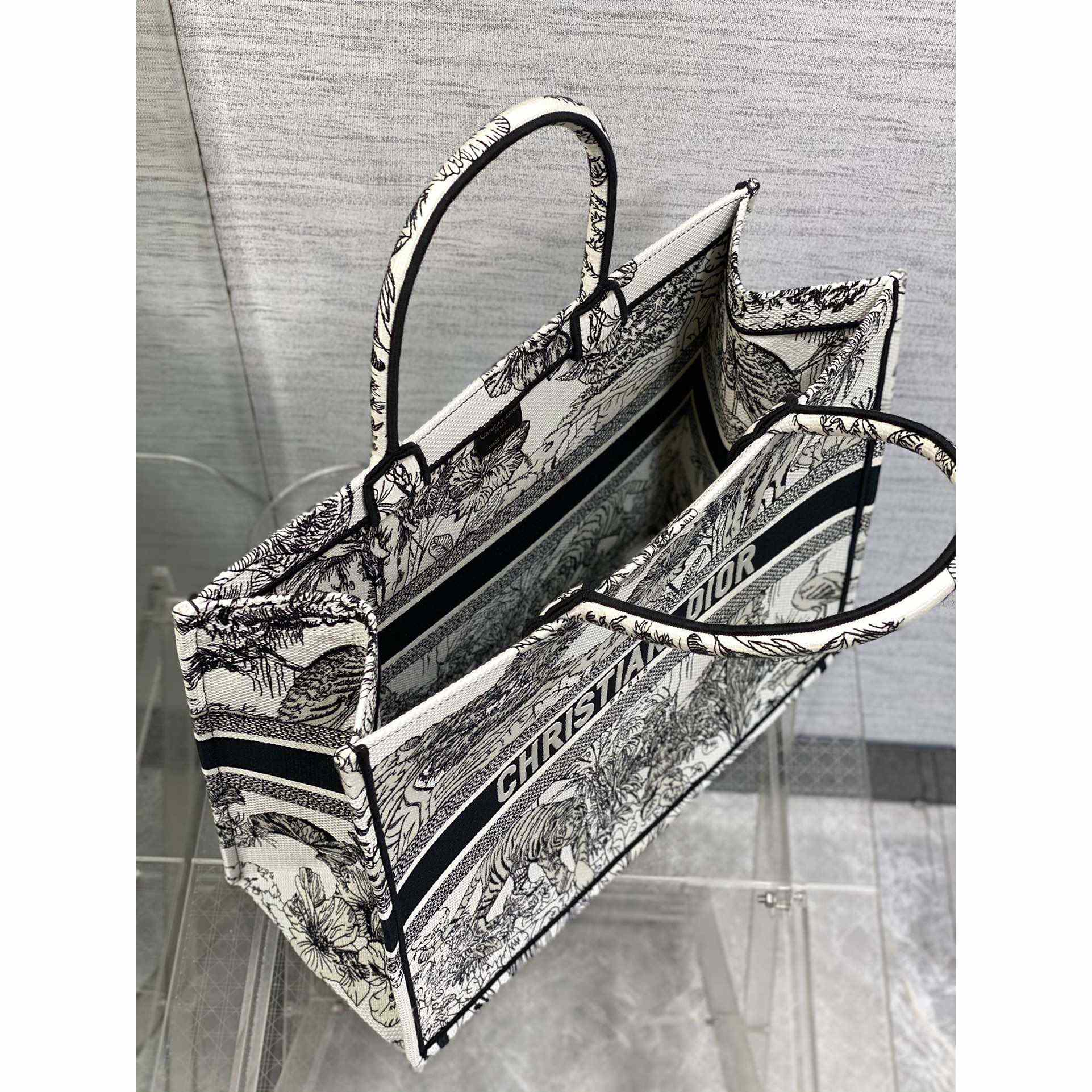 Große Dior-Buchtasche von Dior - EUR FASHION