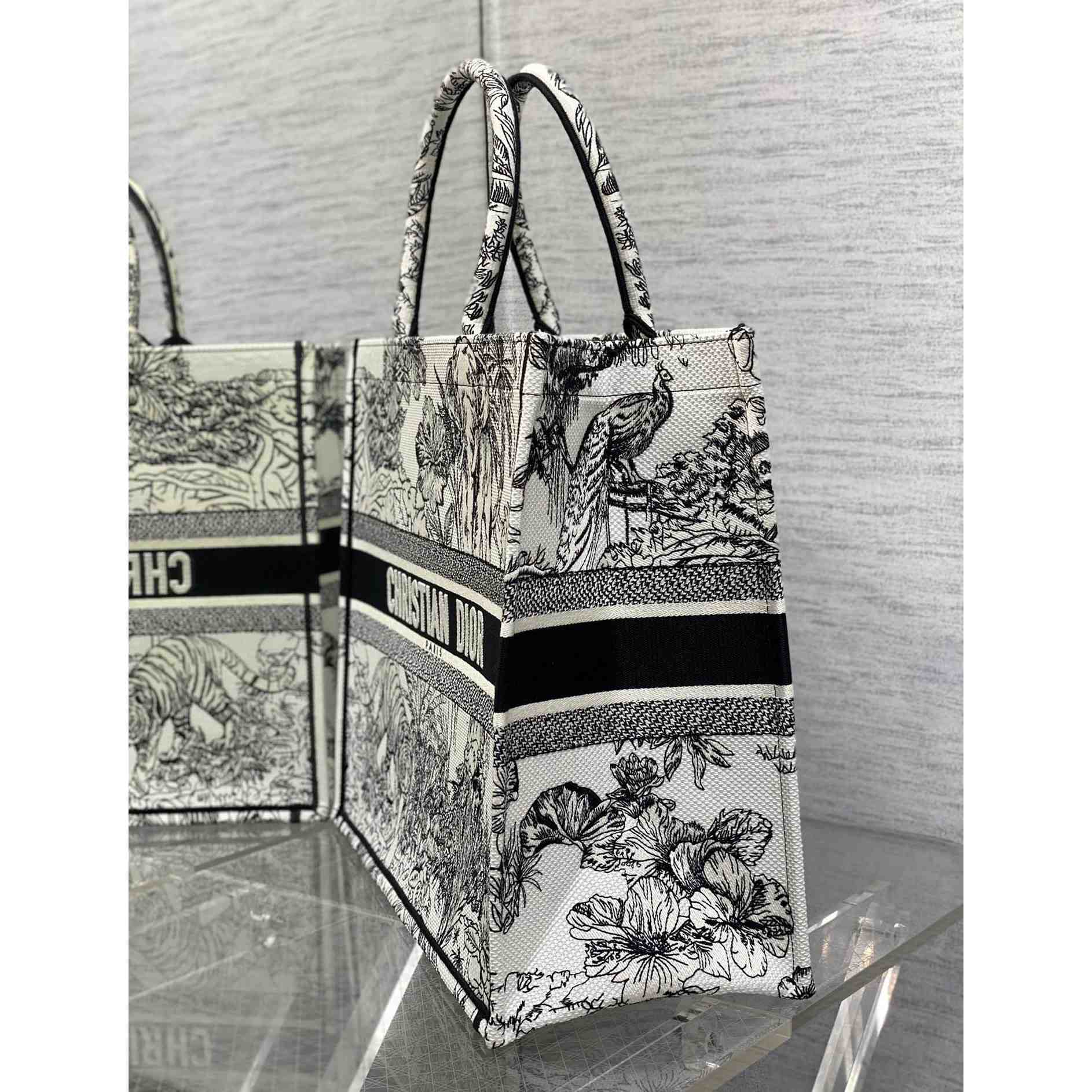 Große Dior-Buchtasche von Dior - EUR FASHION