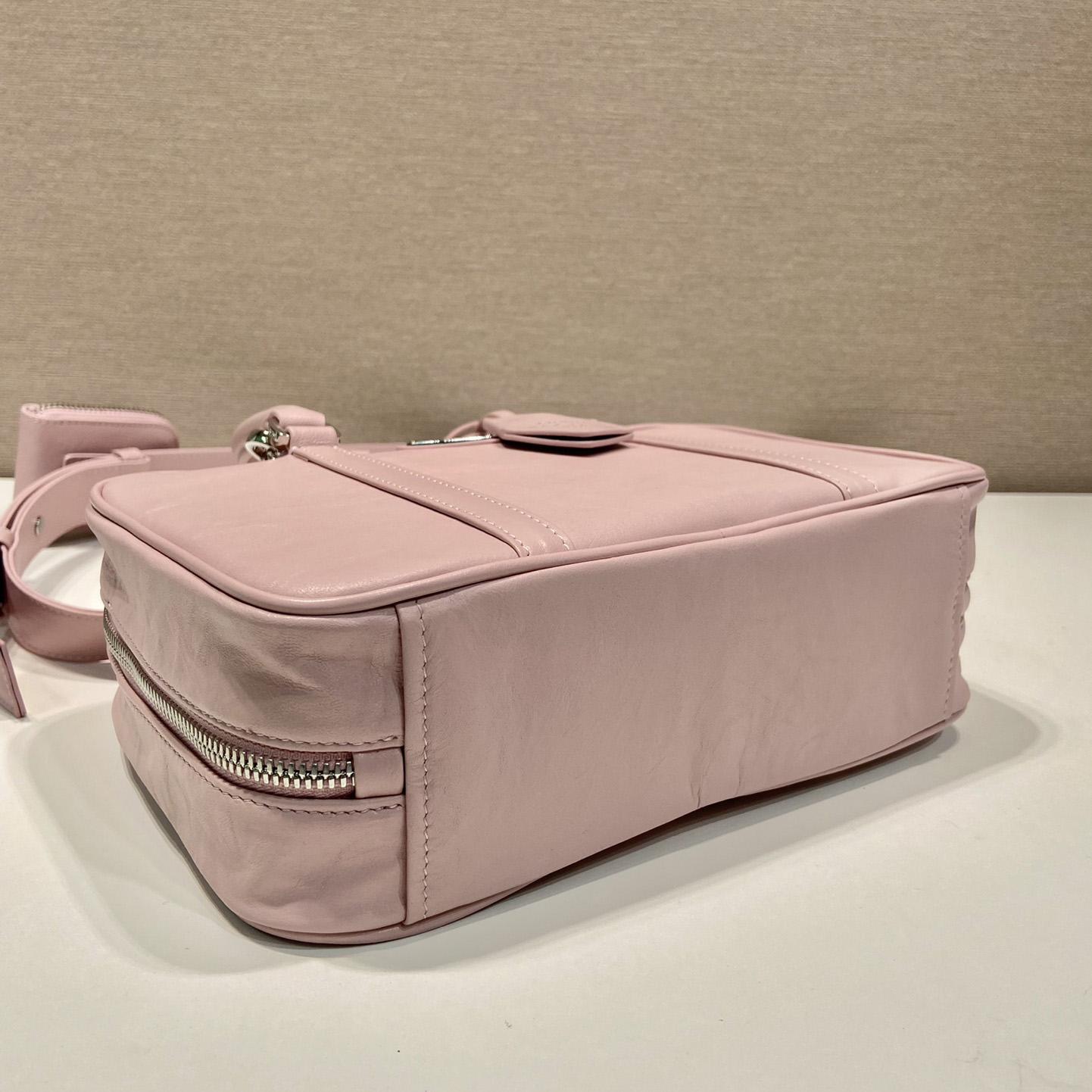 Prada Mittelgroße Tasche aus antikem Nappaleder mit Henkel - EUR FASHION