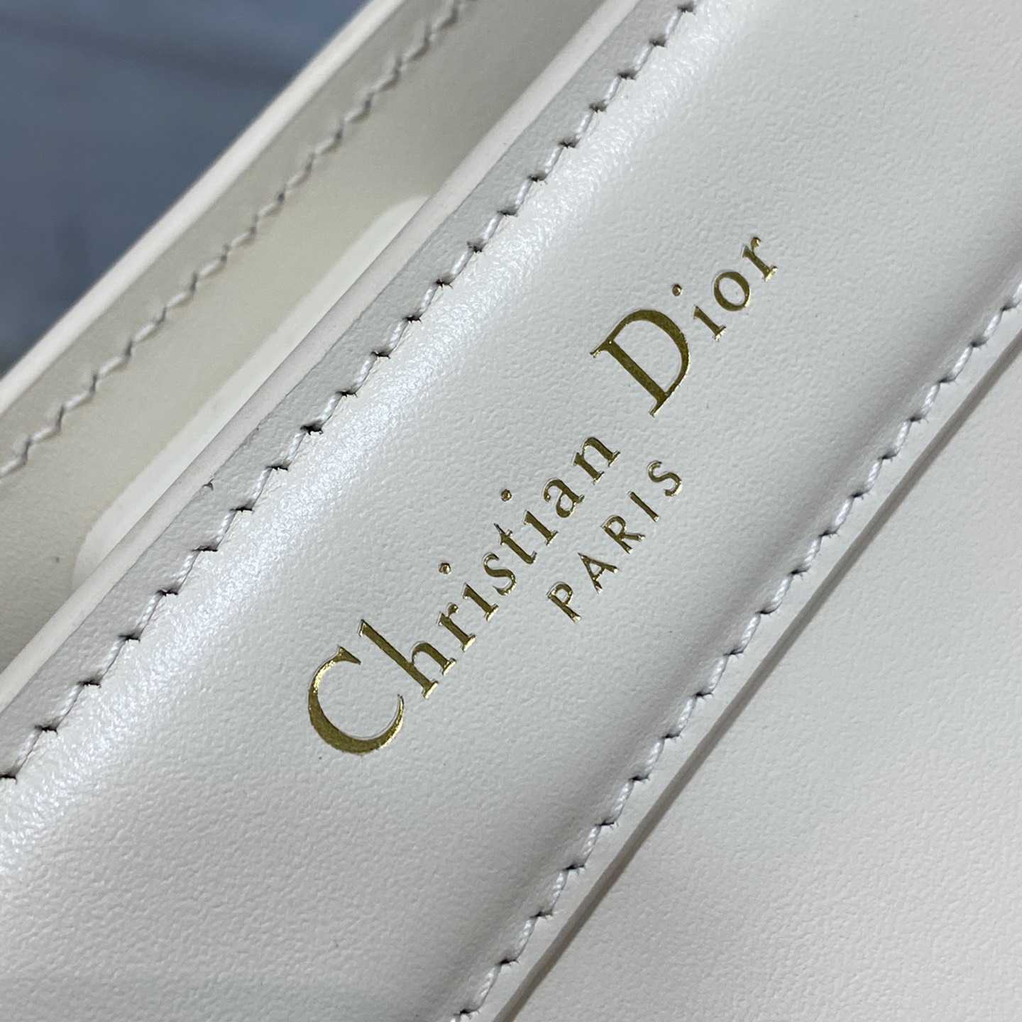 Kleine Dior-Schlüsseltasche von Dior - EUR FASHION