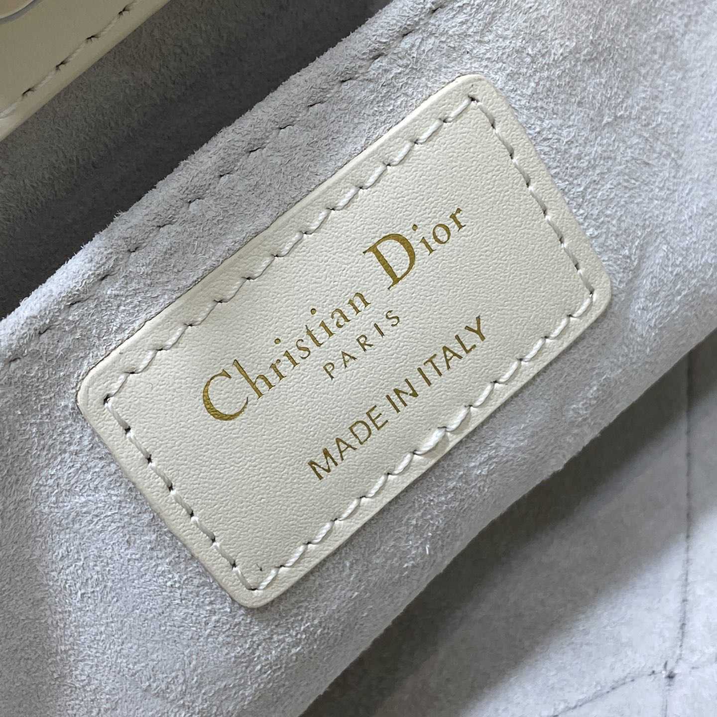 Kleine Dior-Schlüsseltasche von Dior - EUR FASHION