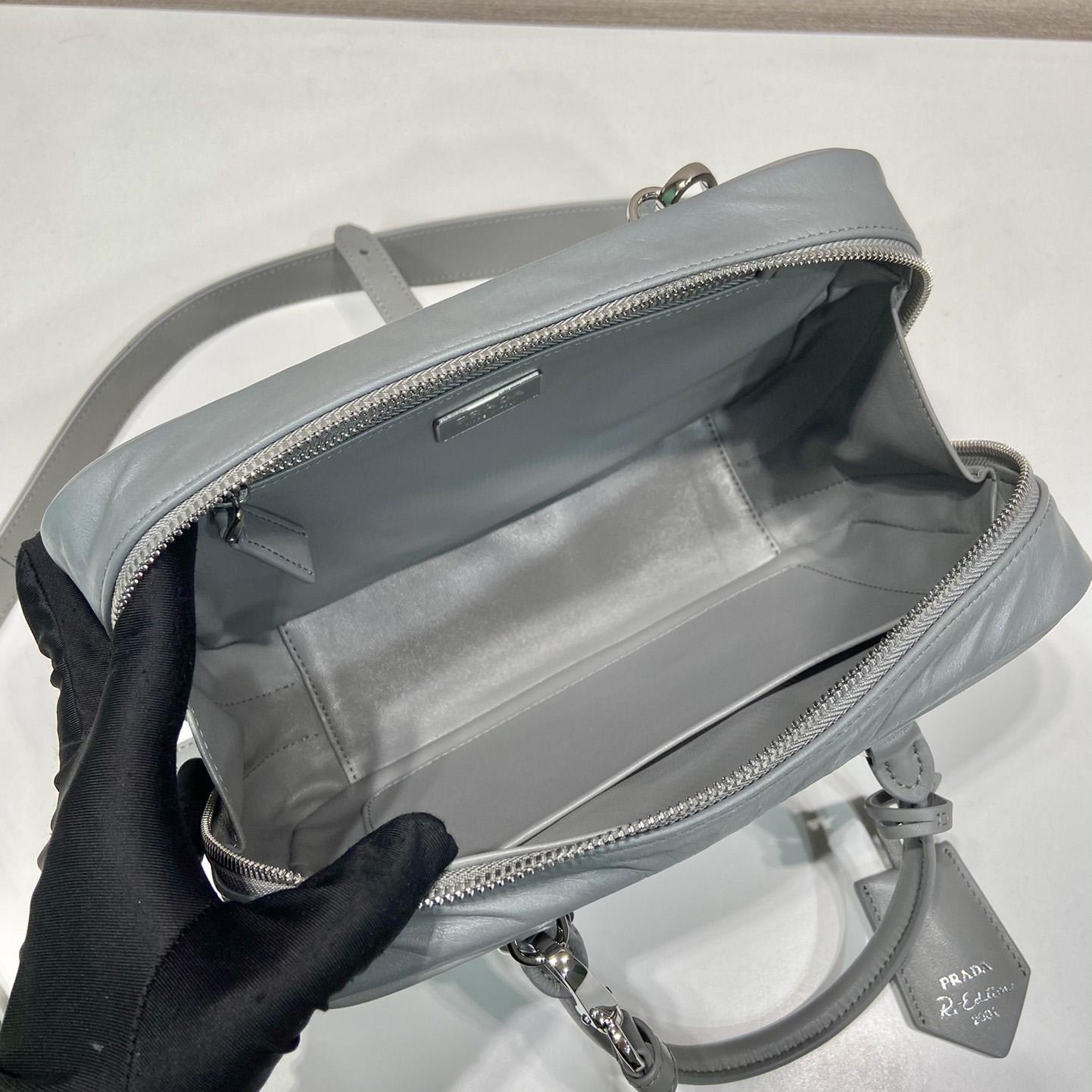 Prada Mittelgroße Tasche aus antikem Nappaleder mit Henkel - EUR FASHION