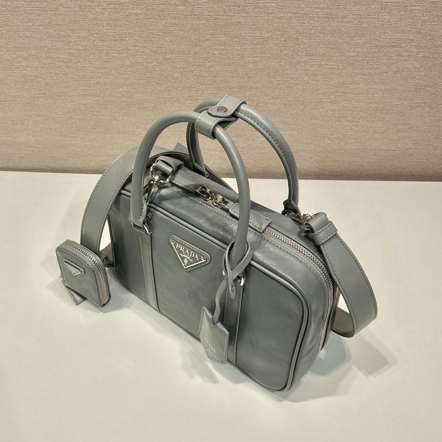 Prada Mittelgroße Tasche aus antikem Nappaleder mit Henkel - EUR FASHION