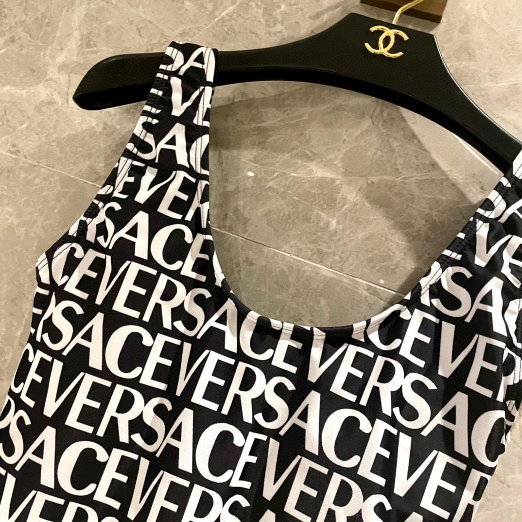 Versace Allover-Einteiler-Badeanzug - EUR FASHION