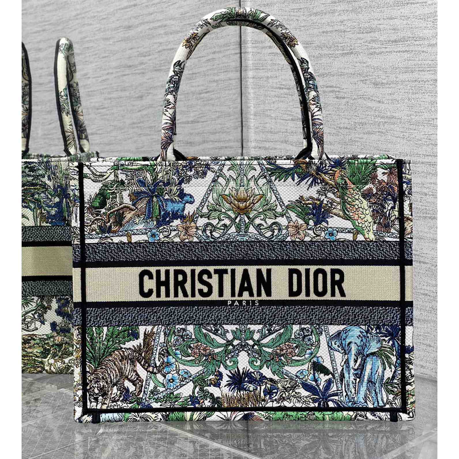 Mittlere Dior-Buchtasche von Dior - EUR FASHION