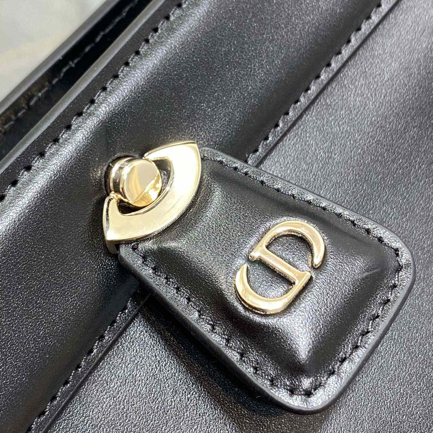 Kleine Dior-Schlüsseltasche von Dior - EUR FASHION