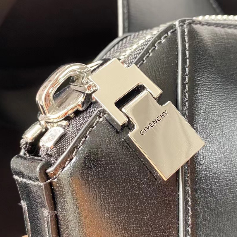 Givenchy Antigona Leder-Umhängetasche (25-20-16 cm) - EUR FASHION