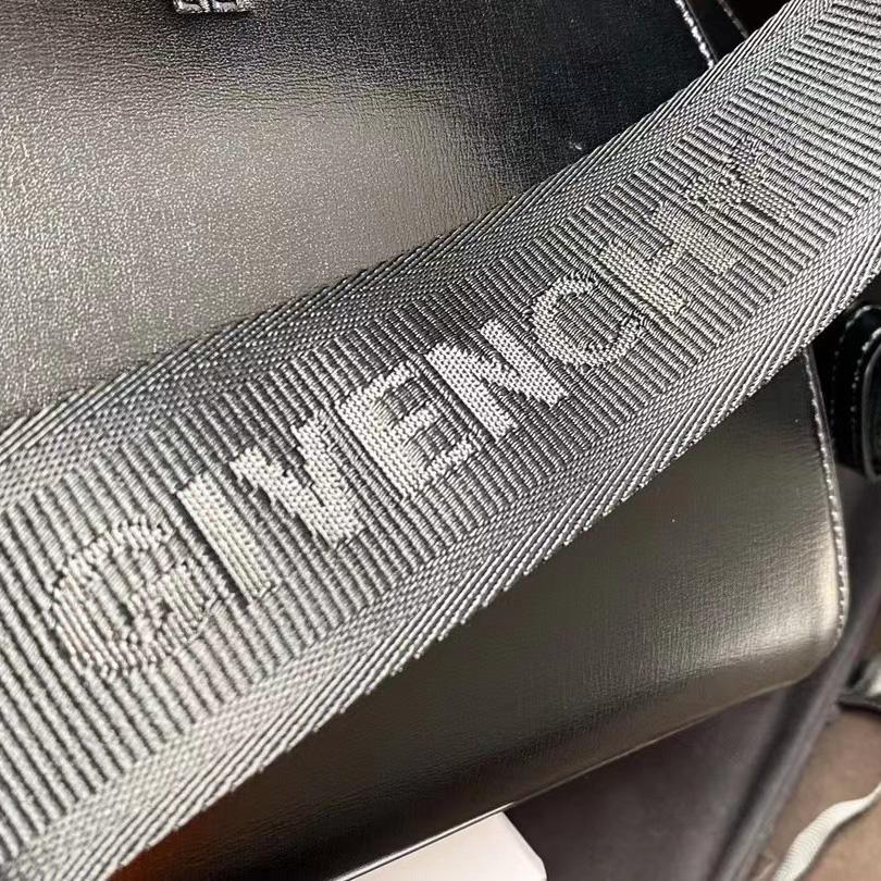 Givenchy Antigona Leder-Umhängetasche (25-20-16 cm) - EUR FASHION