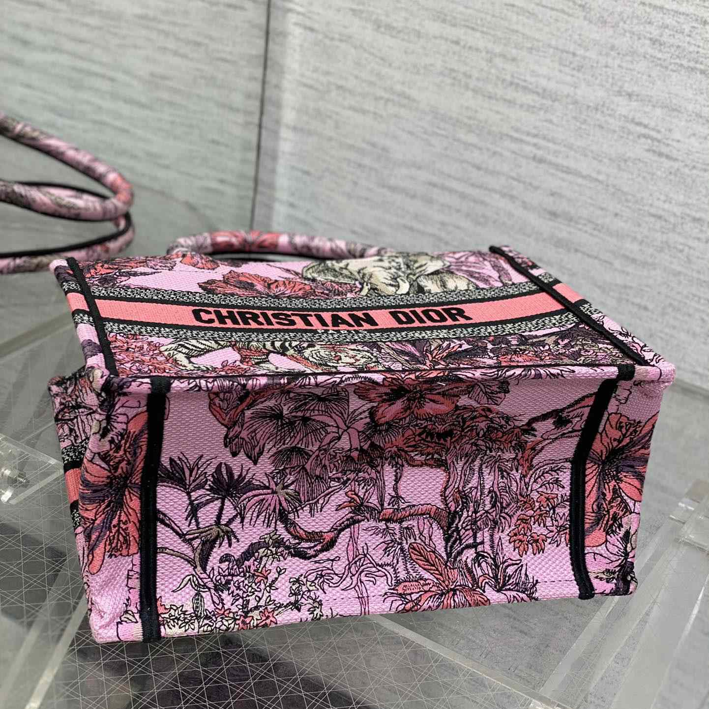 Kleine Dior-Buchtasche von Dior - EUR FASHION