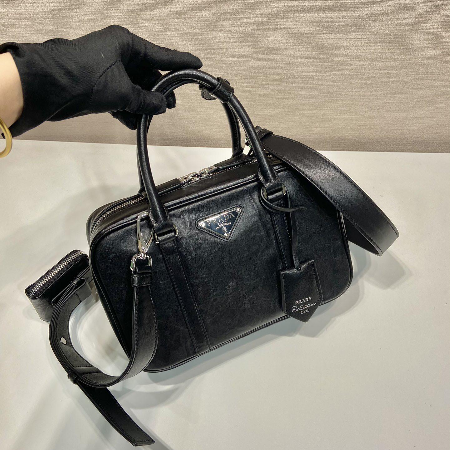 Prada Mittelgroße Tasche aus antikem Nappaleder mit Henkel - EUR FASHION