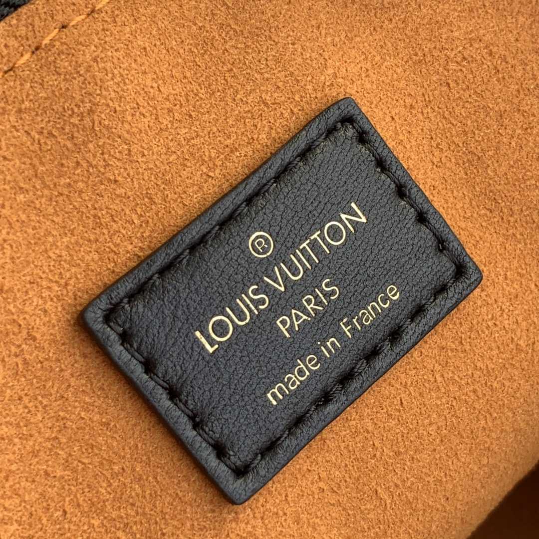 Louis Vuitton Coussin PM Schwarzes Lamm (34 x 24 x 12 cm) M57783 - EUR FASHION