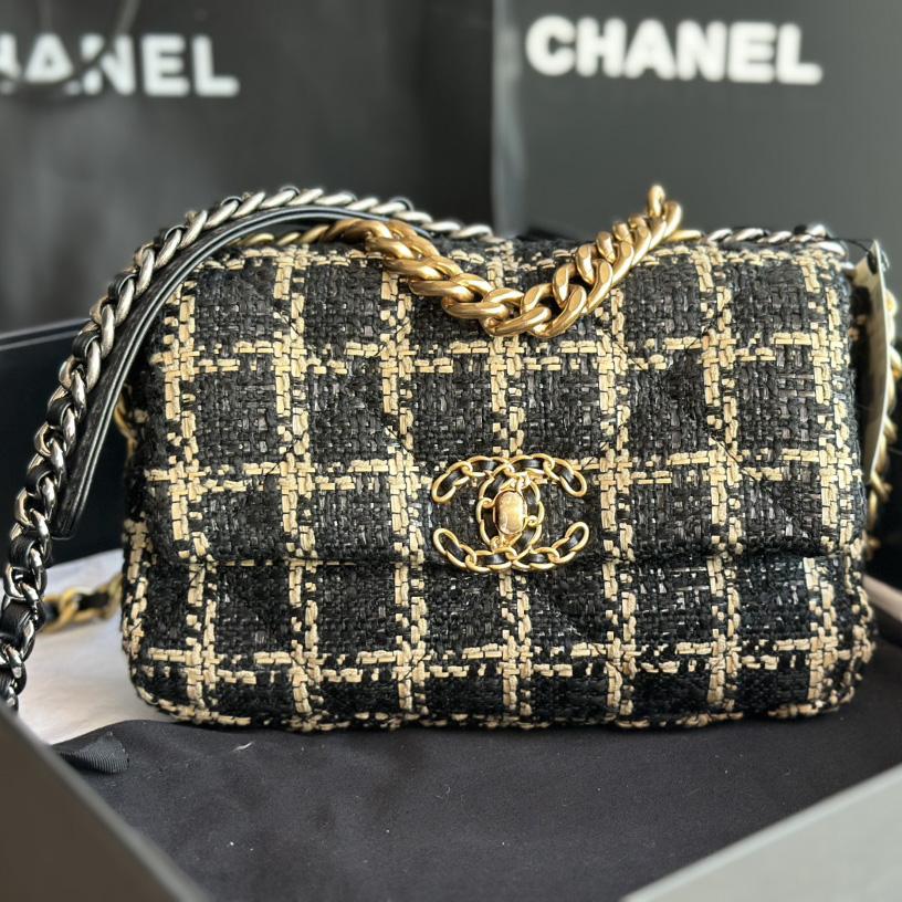 Chanel Black and Gold Tweed Medium 19 Bag Gold Hardware - EUR FASHION