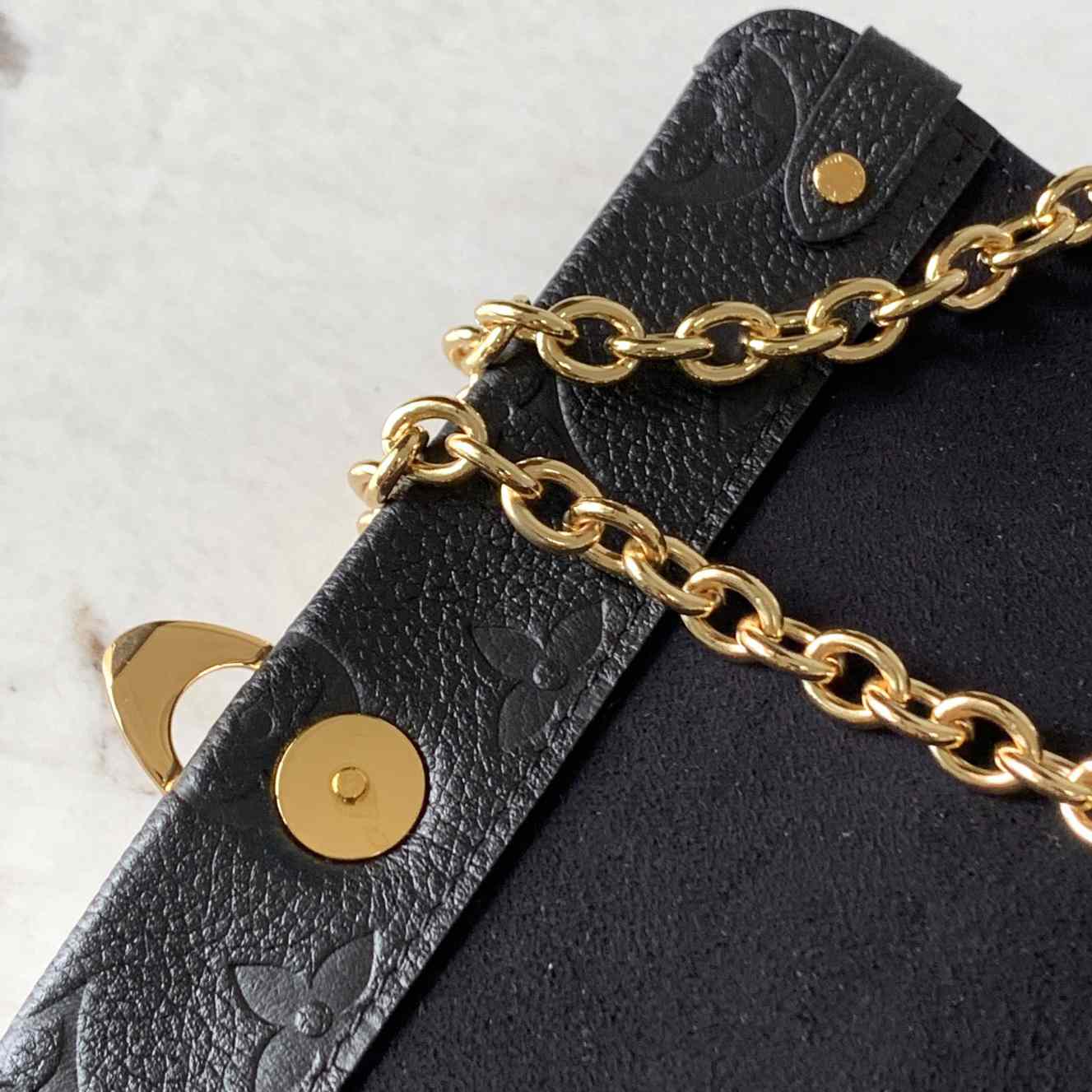 Louis Vuitton Vavin-Geldbörse aus schwarzem Monogramm-Empreinte-Leder mit Kette (19 x 12,5 x 4 cm) M67839 - EUR FASHION