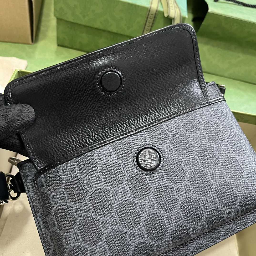 Gucci GG Gürteltasche mit ineinandergreifendem G (18-13-5 cm) - EUR FASHION